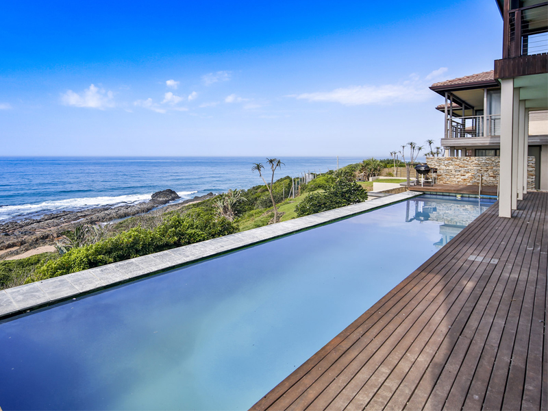 private villa with swimming pool at Sovereign Sands the luxurious beach Holiday Villa on the North Coast. This 8 sleeper is the epitome of self-catering excellence, a perfect holiday home.